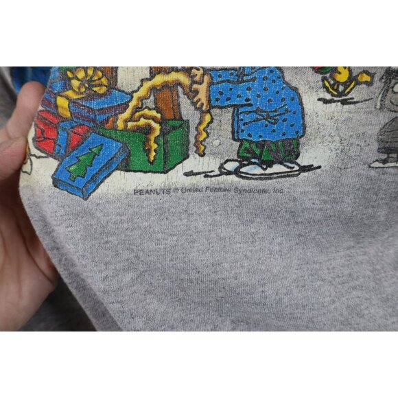 Vintage 90s Peanuts Charlie Brown Mens Medium All Over Print Christmas T-Shirt - Picture 16 of 16